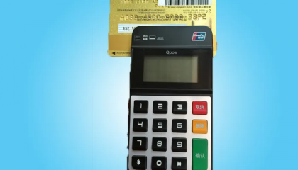 融益付pos机人工服务电话是多少?